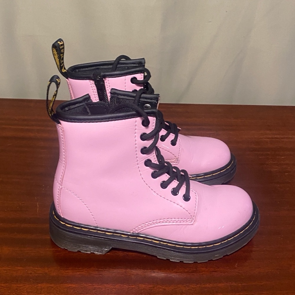 Dr. Martens 1460 J 8 Eye Patent Boots Kids Pale Pink Boots size 13